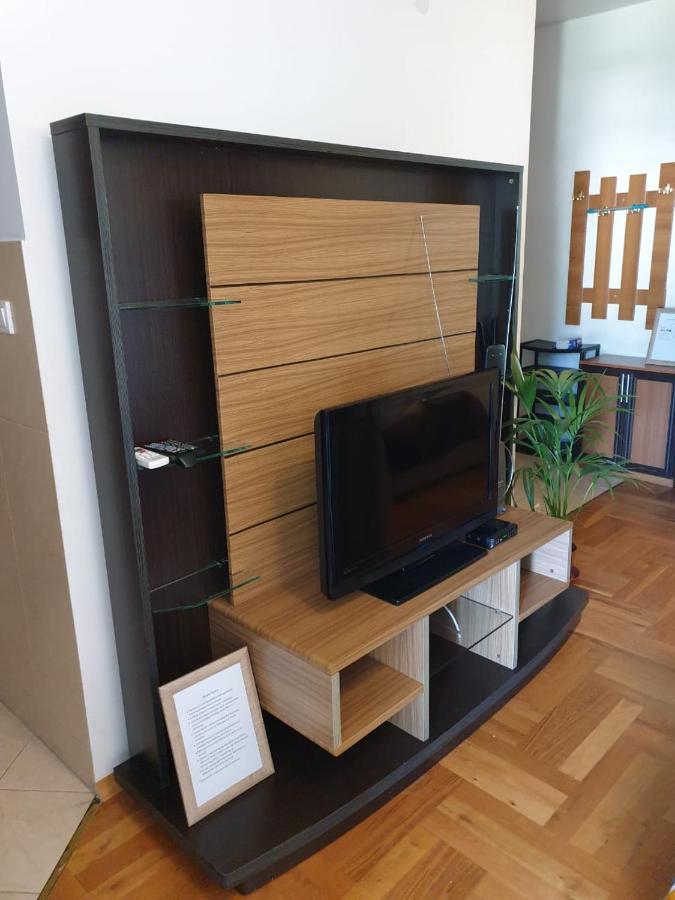 Montenegrin Beauty Star Apartment Bar Ngoại thất bức ảnh